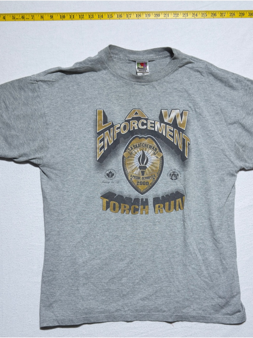 Fruit of the Loom Gray Graphic 'LAW Enforcement Torch Run' T-Shirt vintage 2000s